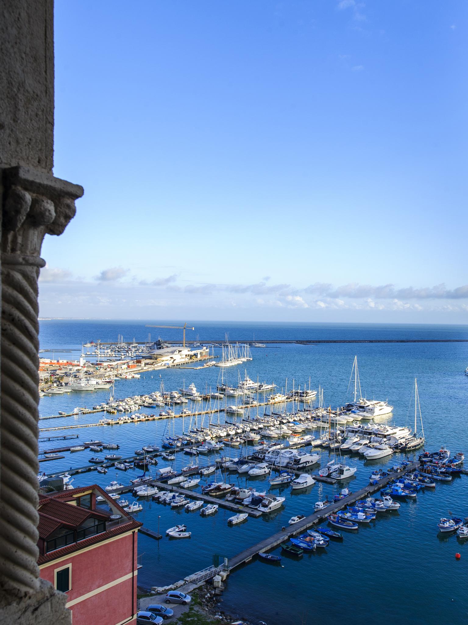 Barone Bed And Breakfast Salerno Bagian luar foto