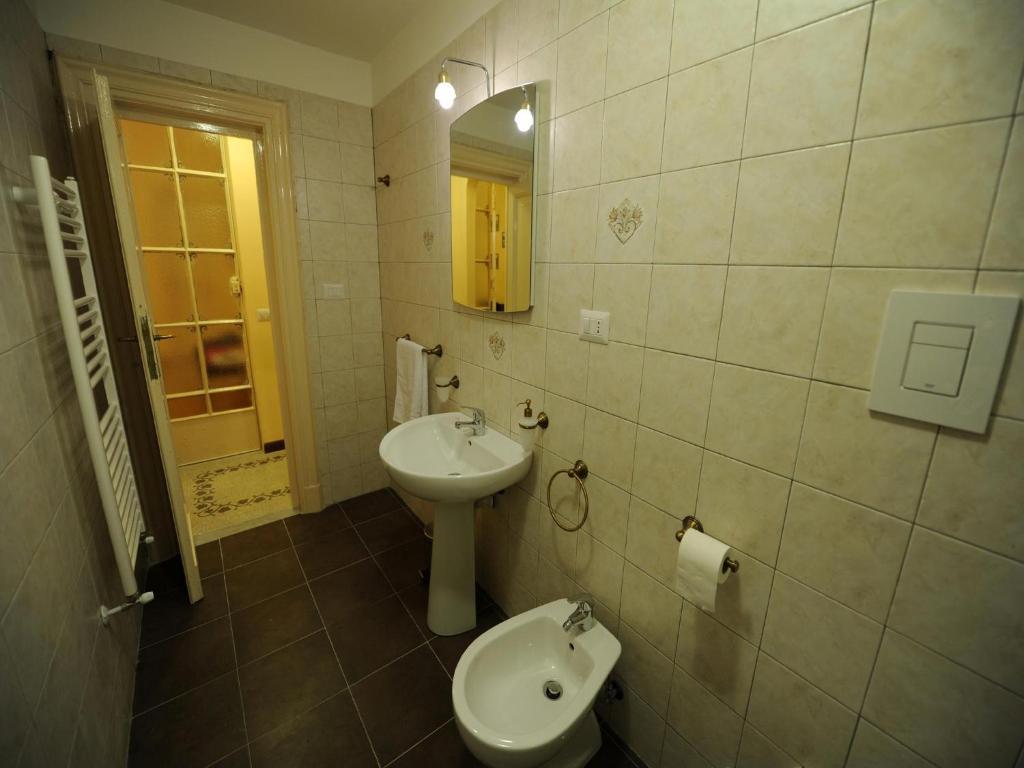 Barone Bed And Breakfast Salerno Ruang foto