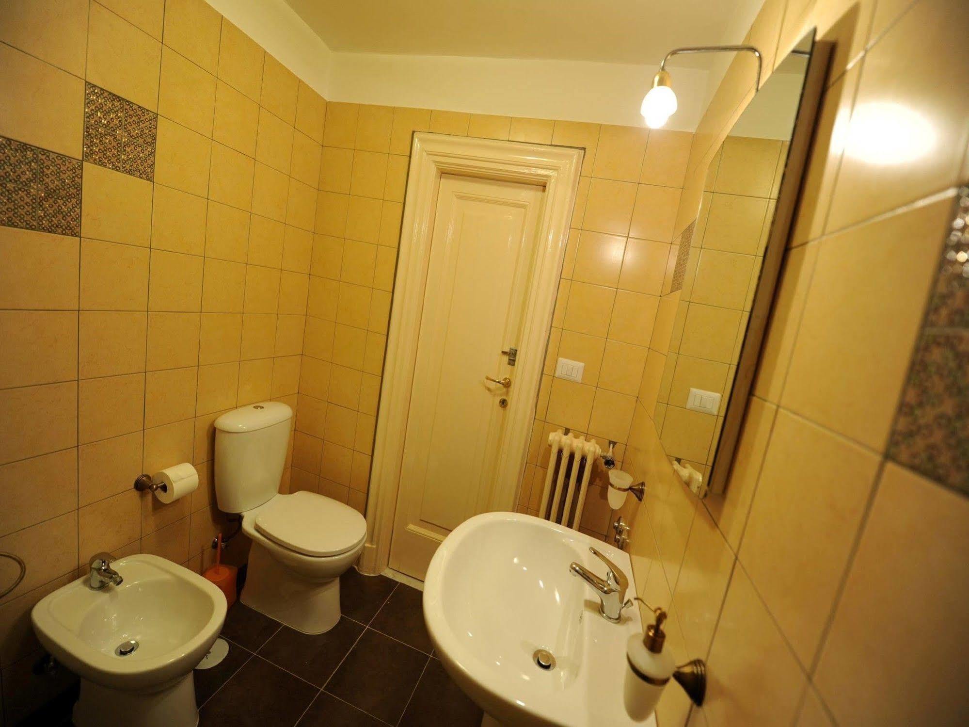 Barone Bed And Breakfast Salerno Bagian luar foto